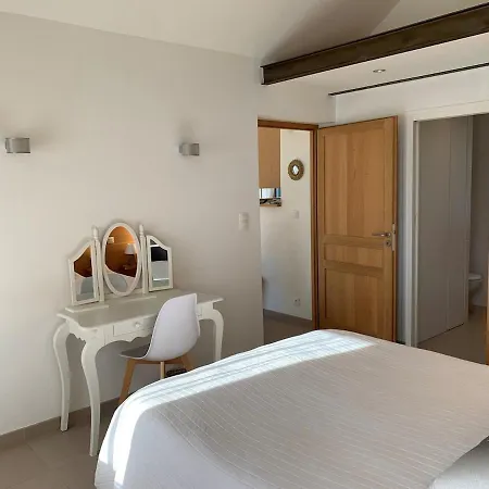 Holiday home Beautiful Renovated Le Cellier Lancieux